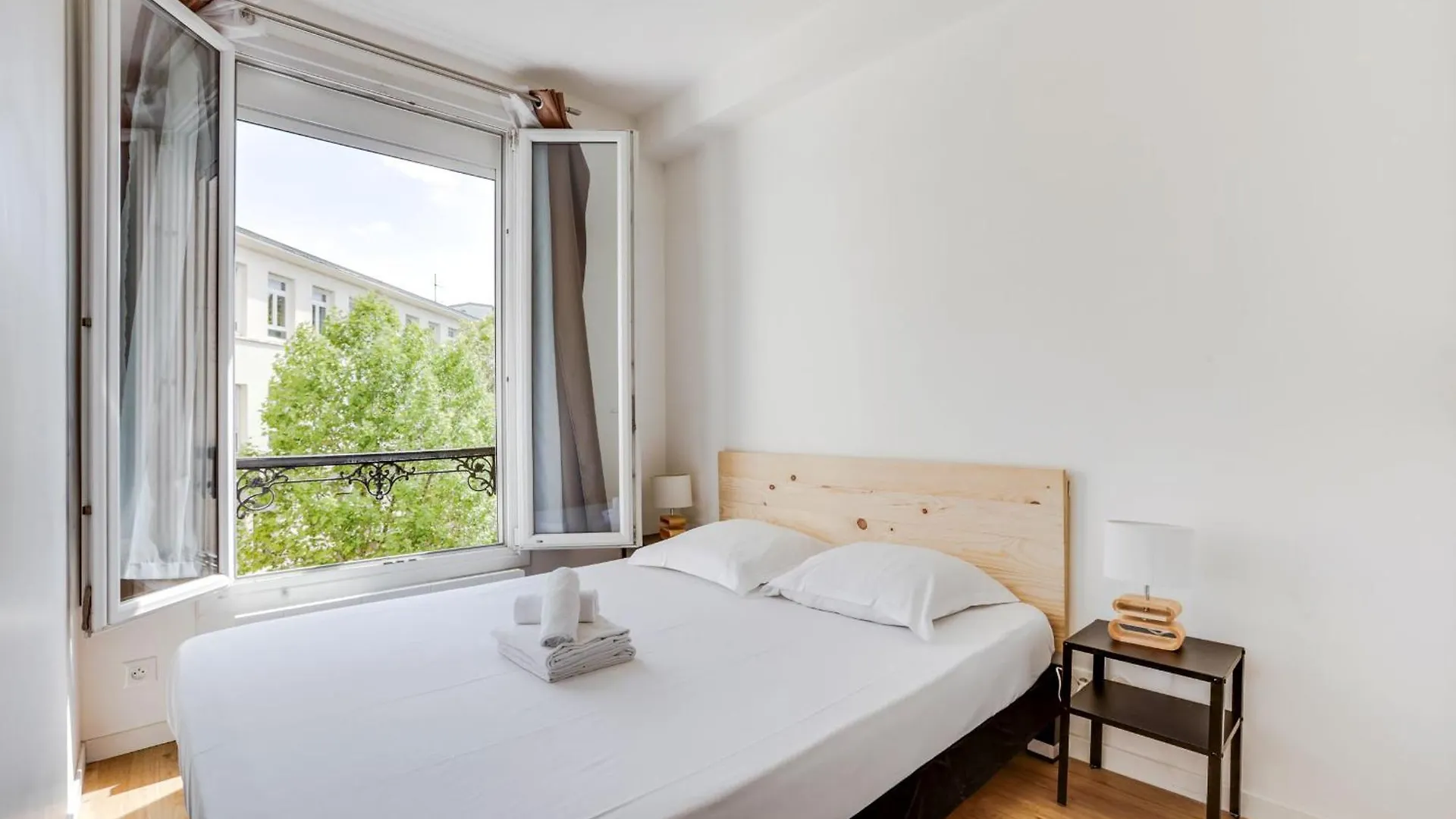 Montmartre & Sacre-Coeur - 2Br - Cityapartmentstay Paris 0*,