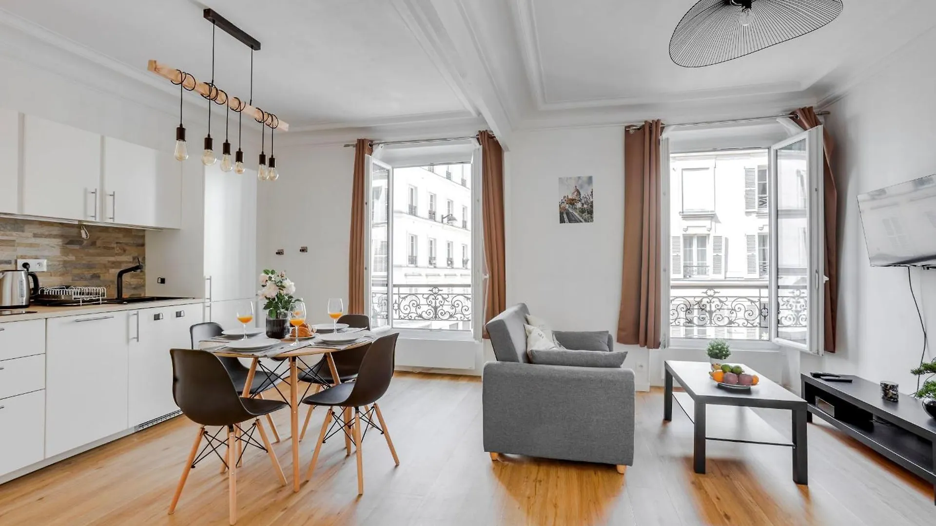 Montmartre & Sacre-Coeur - 2Br - Cityapartmentstay Paris